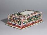 Porcelain inkstone decorated with dragons chasing fiery pearls (EA1980.403)