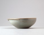 Bowl with flange in the form of a crescent (LI1301.119)
