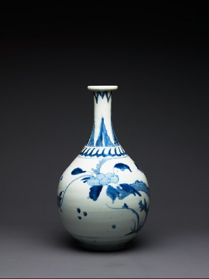 Bottle with peony designside
