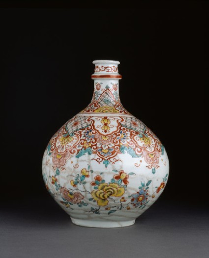 Gallipot with Dutch decoration of peony spraysside