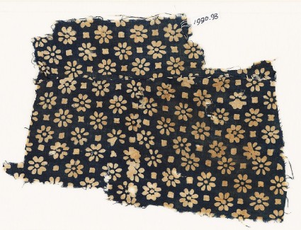 Textile fragment with rosettes and small squaresfront