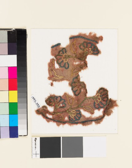 Textile fragment with sprays of flowers and leavesfront