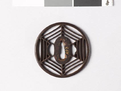 Round tsuba with hexagonal cobwebfront