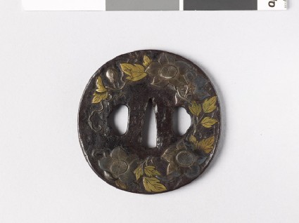 Round tsuba with clematis sprayfront