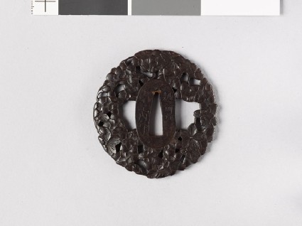 Tsuba with cherry blossomsfront