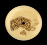 Manjū netsuke depicting the witch of Adachigahara about to attack a young girl (back)
